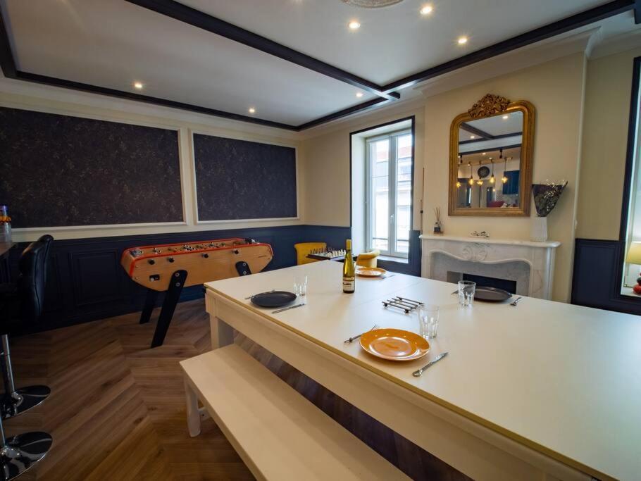 Mega Jeanne D'Arc Billard Baby Foot Logements Insolites Nancy Exterior foto